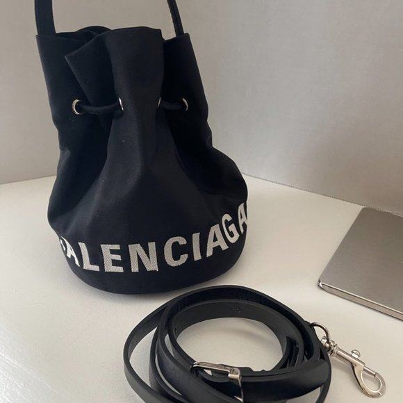 Balenciaga Wheel Logo Black Nylon Small Drawstring Bucket 2 way Bag (142028) - Picture 2 of 4
